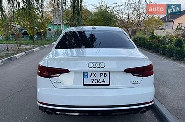 Седан Audi A4 2017 в Пісочині