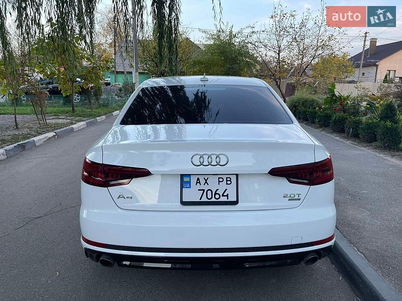 Седан Audi A4 2017 в Пісочині