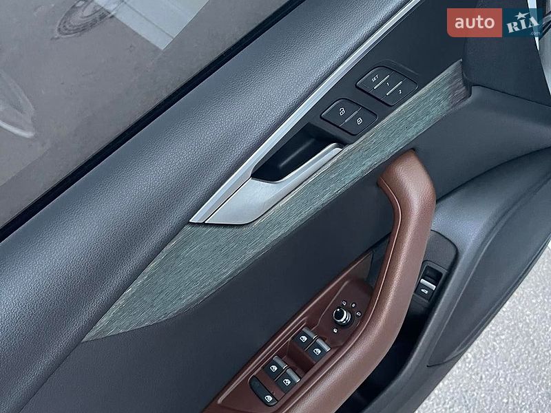 Седан Audi A4 2017 в Пісочині