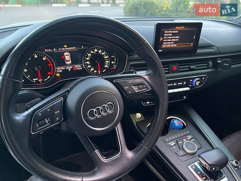 Седан Audi A4 2017 в Пісочині