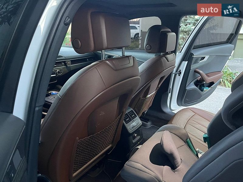 Седан Audi A4 2017 в Пісочині
