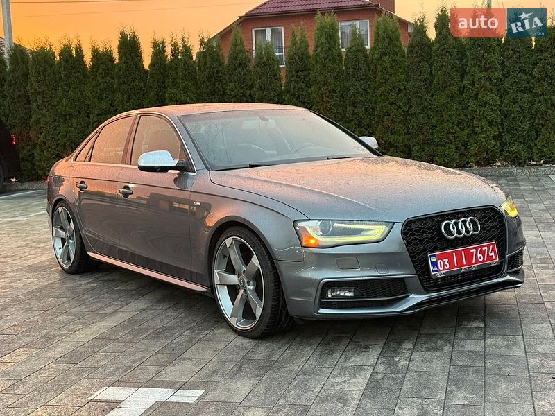 Седан Audi A4 2015 в Луцьку