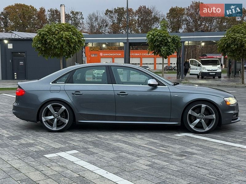 Седан Audi A4 2015 в Луцьку