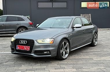 Седан Audi A4 2015 в Луцьку