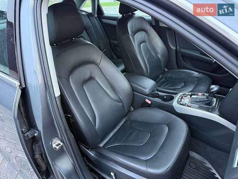 Седан Audi A4 2015 в Луцьку