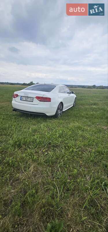 Купе Audi A5 2010 в Вышгороде