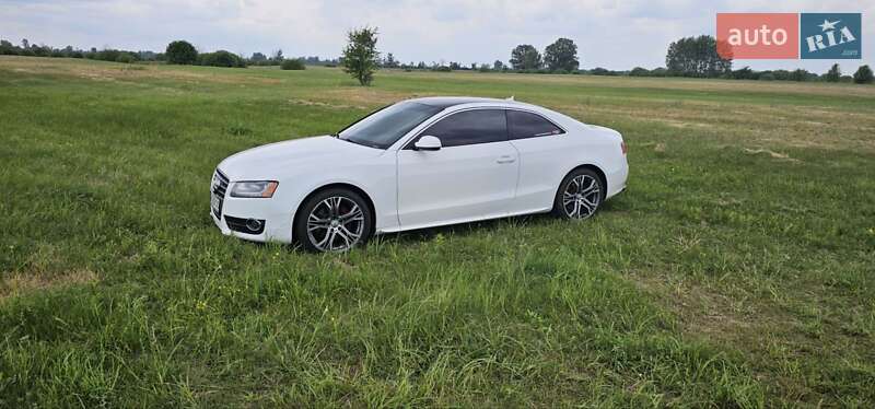 Купе Audi A5 2010 в Вышгороде