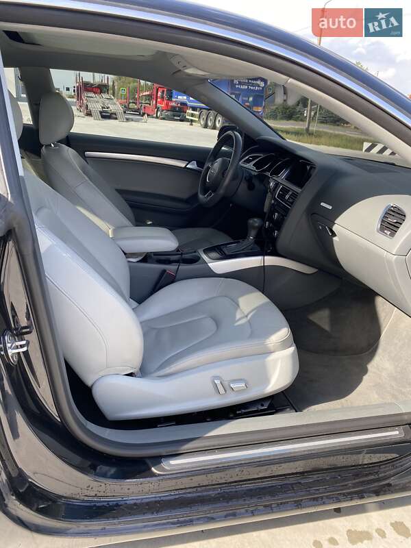 Купе Audi A5 2012 в Львове
