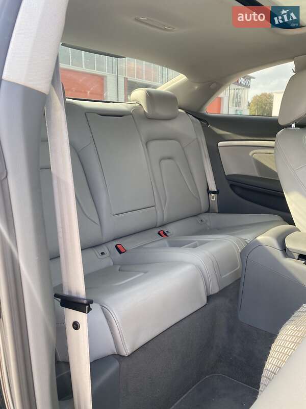 Купе Audi A5 2012 в Львове