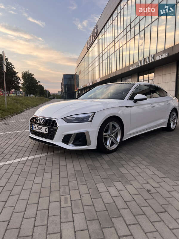 Ліфтбек Audi A5 2020 в Рівному фото 2 Ліфтбек Audi A5 2020 в Рівному