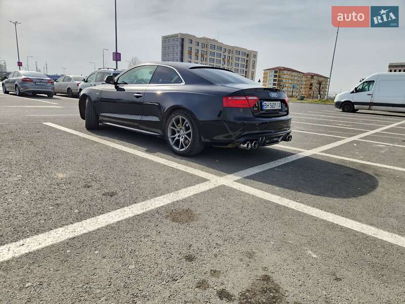 Купе Audi A5 2008 в Кілії