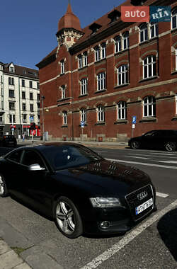 Audi A5  2011