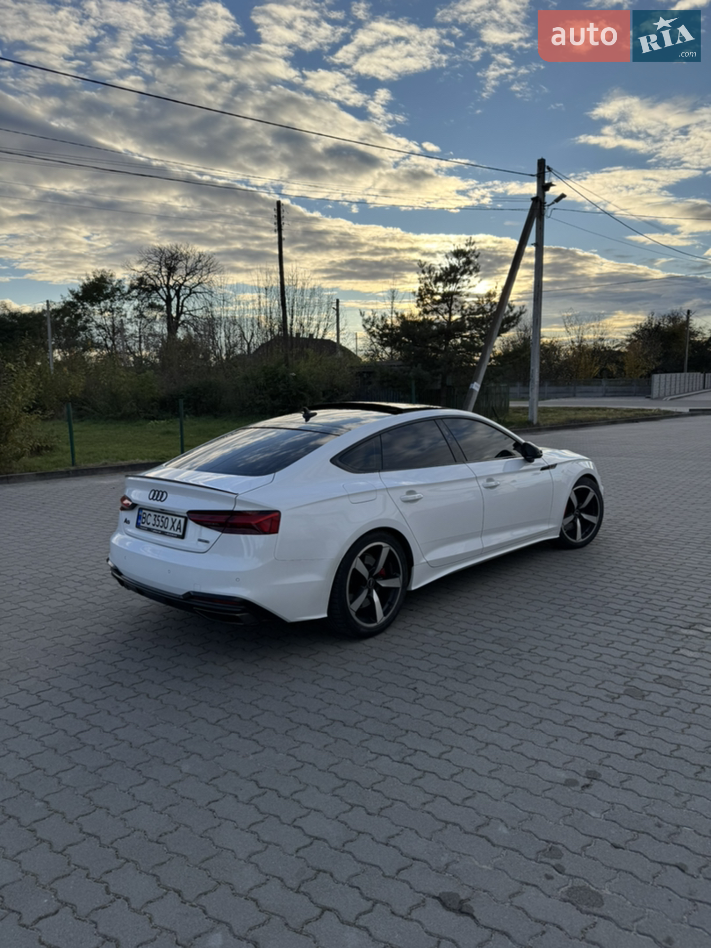 Audi A5 2022 VIN WAUFACF57PA021585 фото оголошення 10 з 27