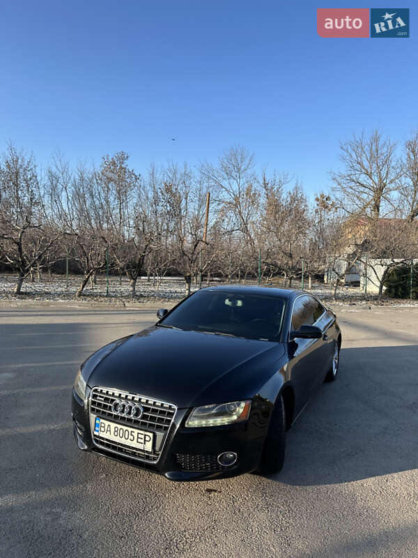 Купе Audi A5 2010 в Бобринці
