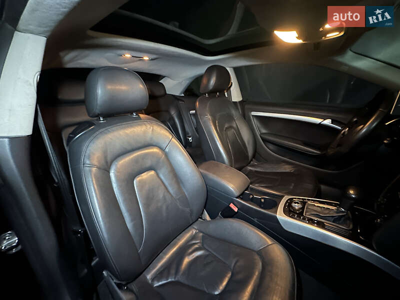 Купе Audi A5 2010 в Бобринці