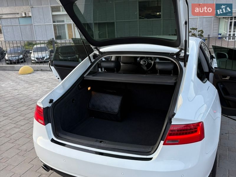 Купе Audi A5 2012 в Запоріжжі