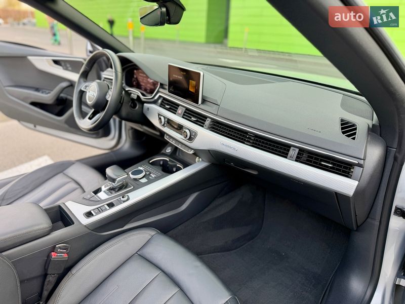 Кабриолет Audi A5 2018 в Киеве