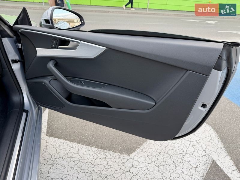Кабриолет Audi A5 2018 в Киеве