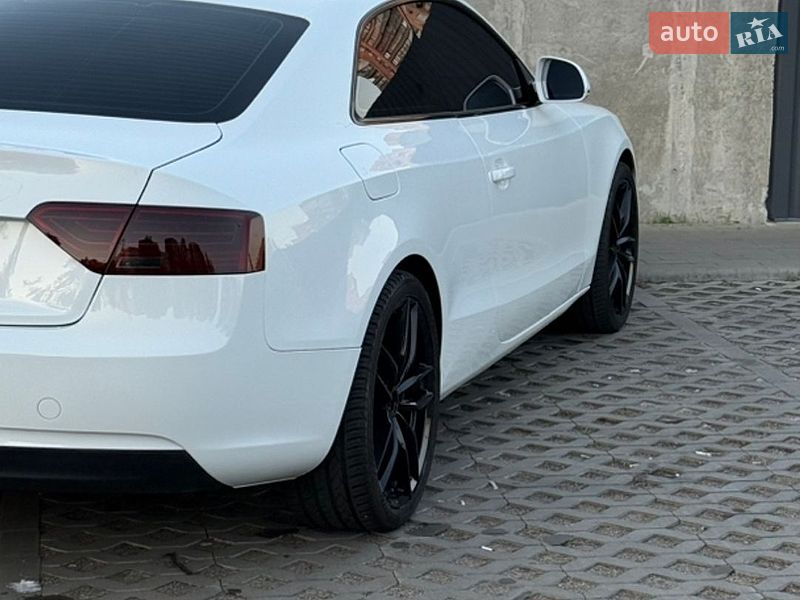 Купе Audi A5 2013 в Києві фото 26 Купе Audi A5 2013 в Києві