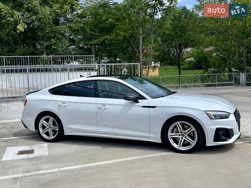 Лифтбек Audi A5 2021 в Киеве