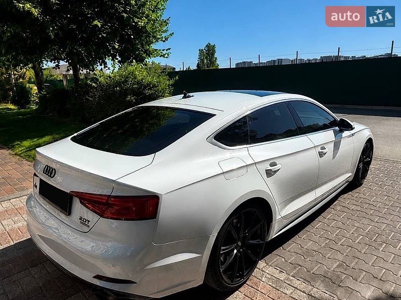 Лифтбек Audi A5 2017 в Киеве