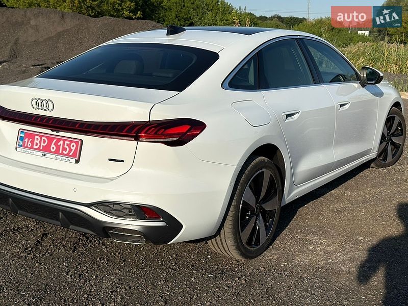 Лифтбек Audi A5 2025 в Киеве