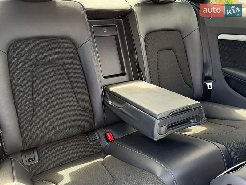 Купе Audi A5 2013 в Чернівцях