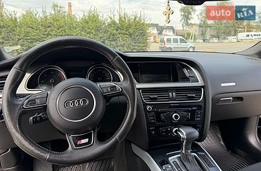 Купе Audi A5 2013 в Чернівцях