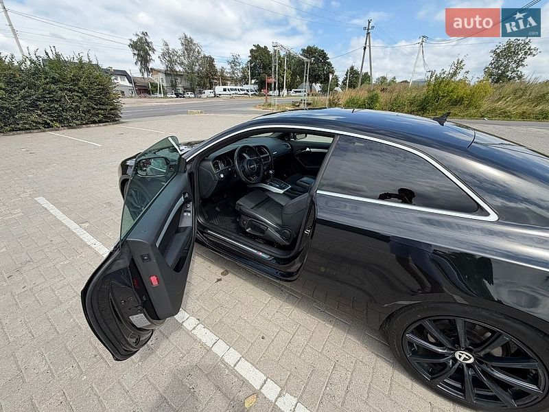 Купе Audi A5 2013 в Чернівцях