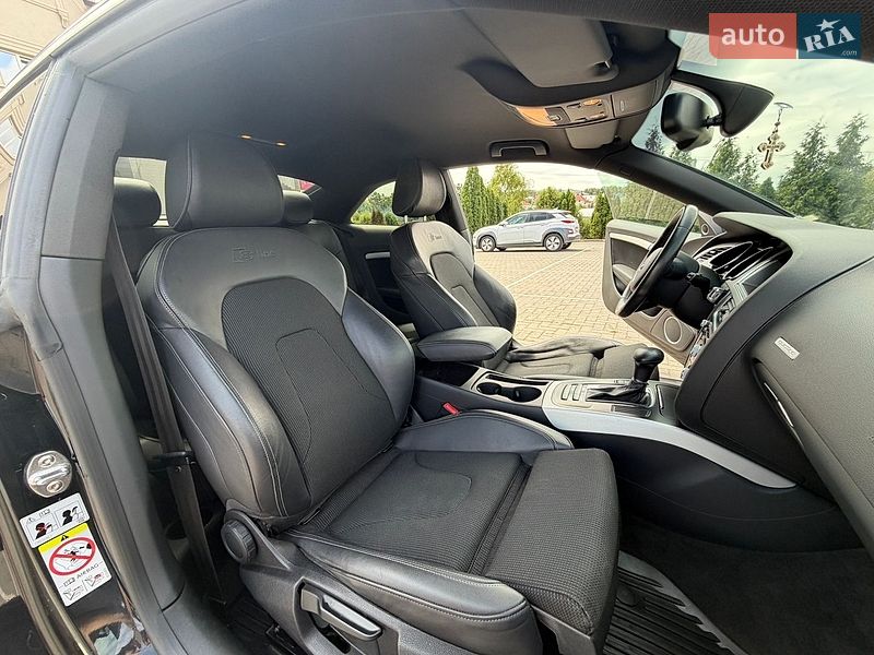 Купе Audi A5 2013 в Чернівцях