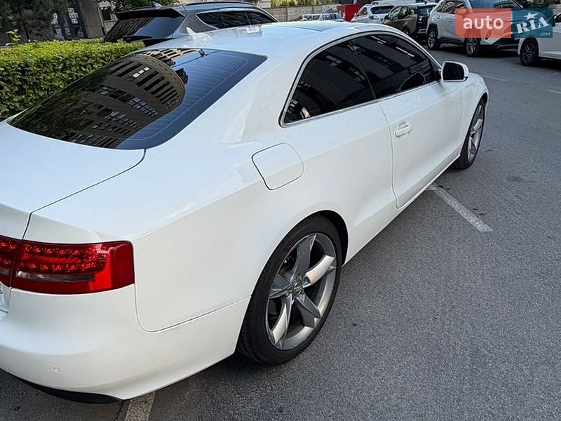 Купе Audi A5 2011 в Киеве