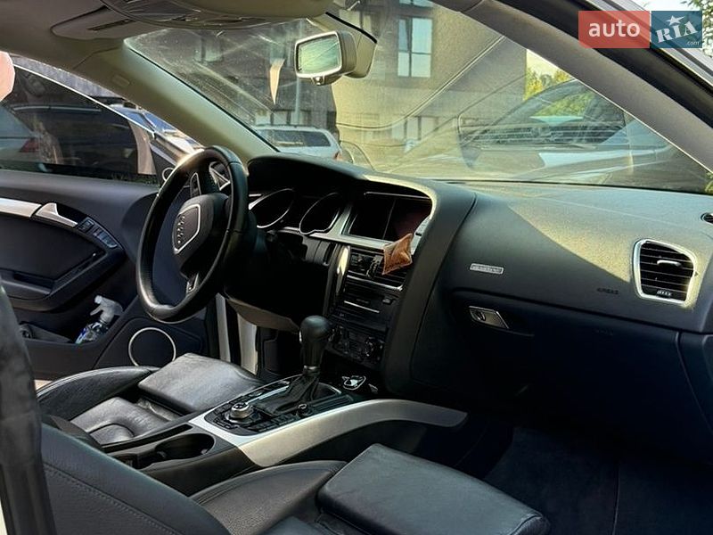 Купе Audi A5 2011 в Киеве