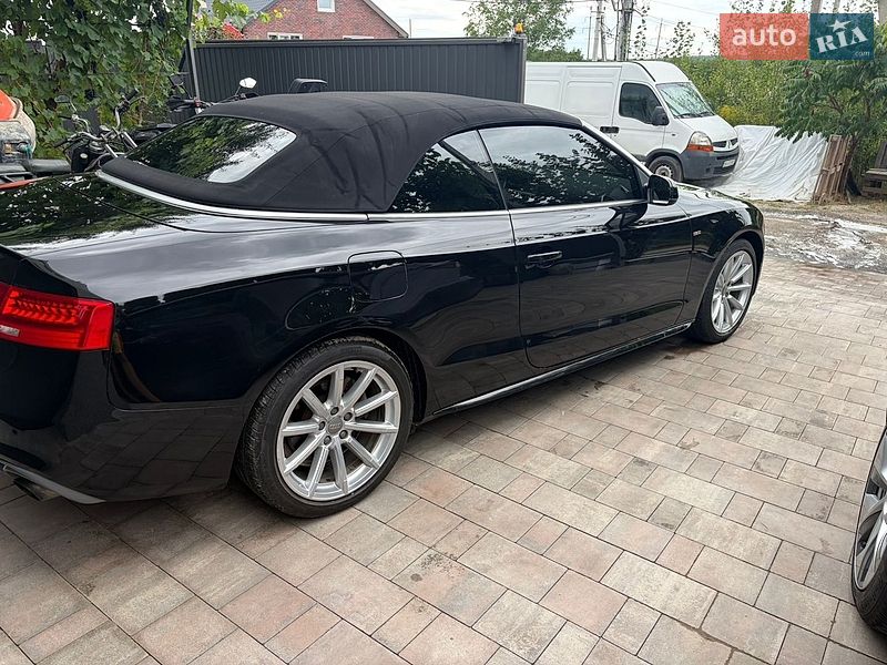 Кабриолет Audi A5 2015 в Киеве