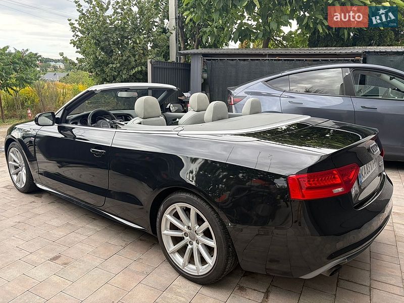 Кабриолет Audi A5 2015 в Киеве