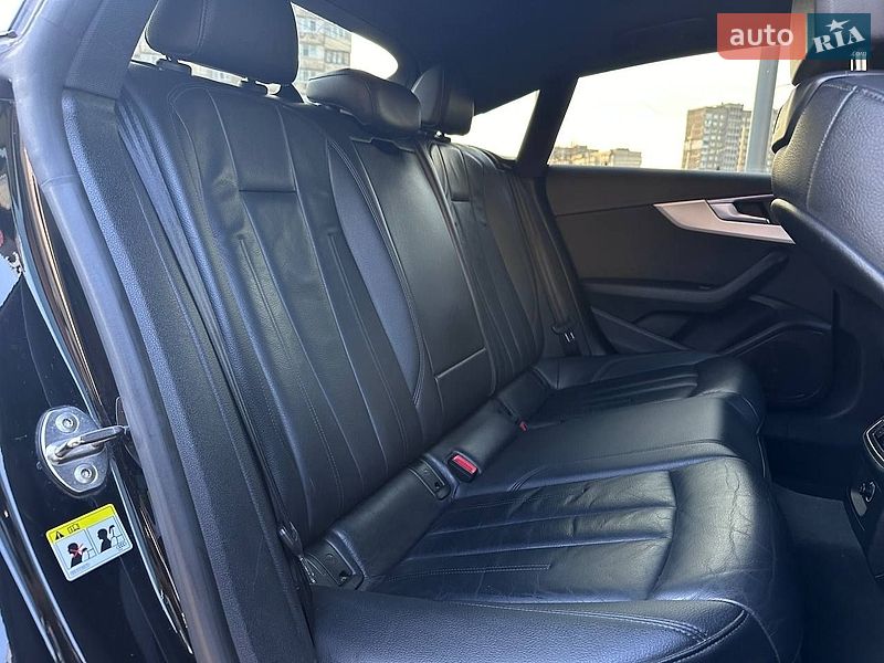 Купе Audi A5 2018 в Киеве