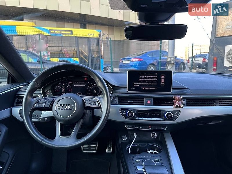 Купе Audi A5 2018 в Киеве