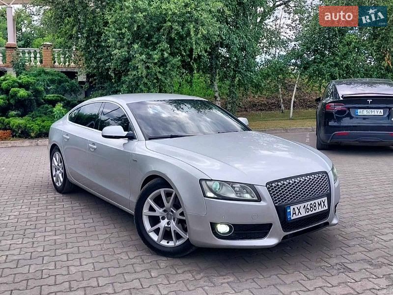 Купе Audi A5 2010 в Тальном