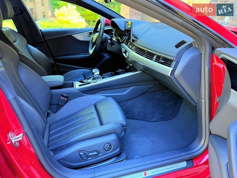 Лифтбек Audi A5 2025 в Киеве