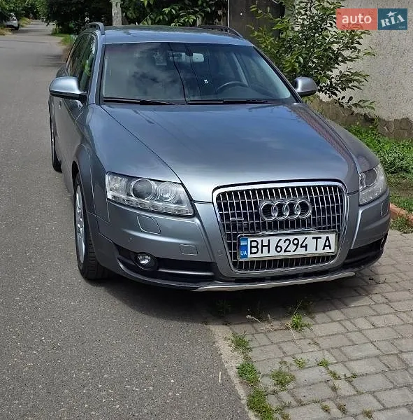 Audi A6 Allroad 2011