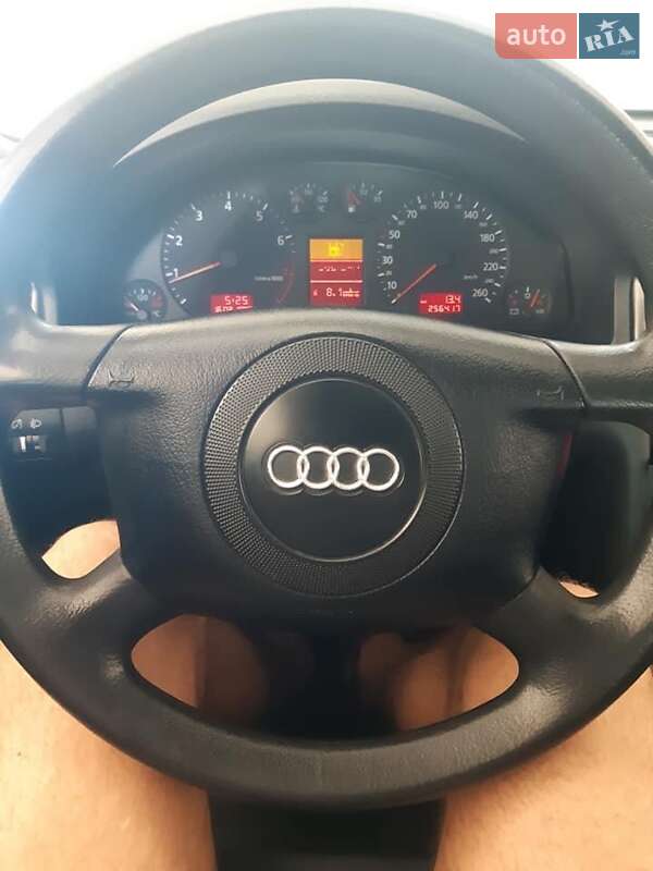Седан Audi A6 2001 в Кременчуге