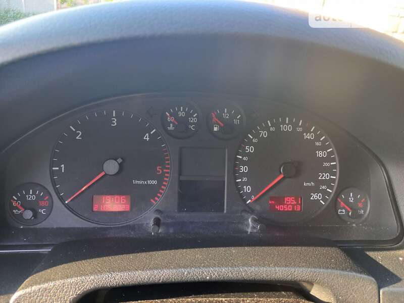 Універсал Audi A6 2000 в Києві