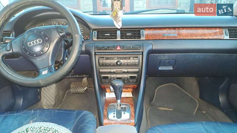 Универсал Audi A6 2000 в Черноморске