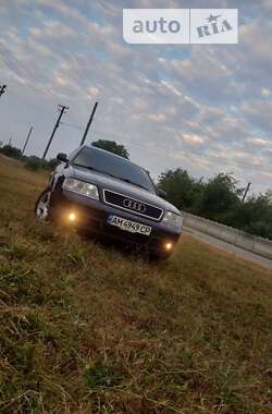 Audi A6  1998