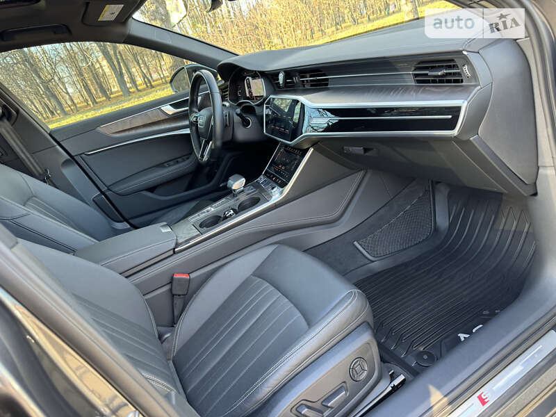 Седан Audi A6 2018 в Умані
