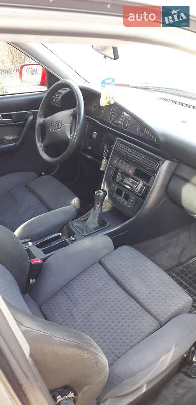 Седан Audi A6 1995 в Ивано-Франковске