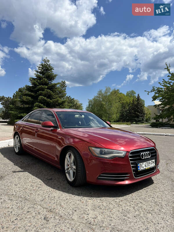 Седан Audi A6 2012 в Черноморске