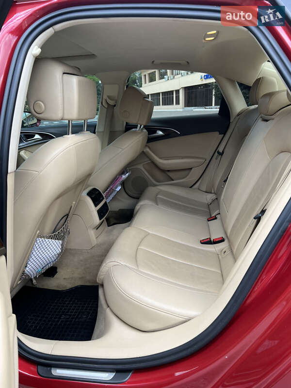 Седан Audi A6 2012 в Черноморске
