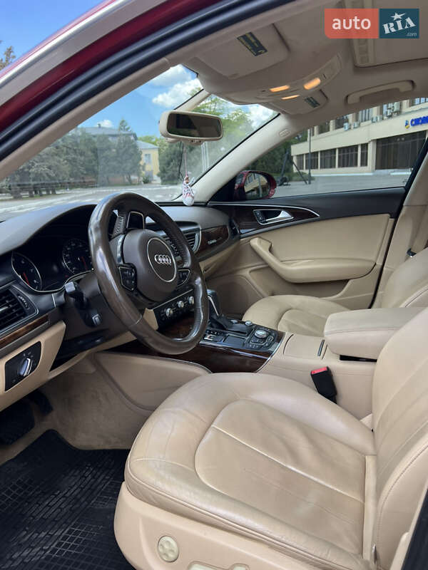 Седан Audi A6 2012 в Черноморске