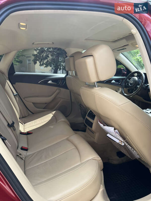 Седан Audi A6 2012 в Черноморске