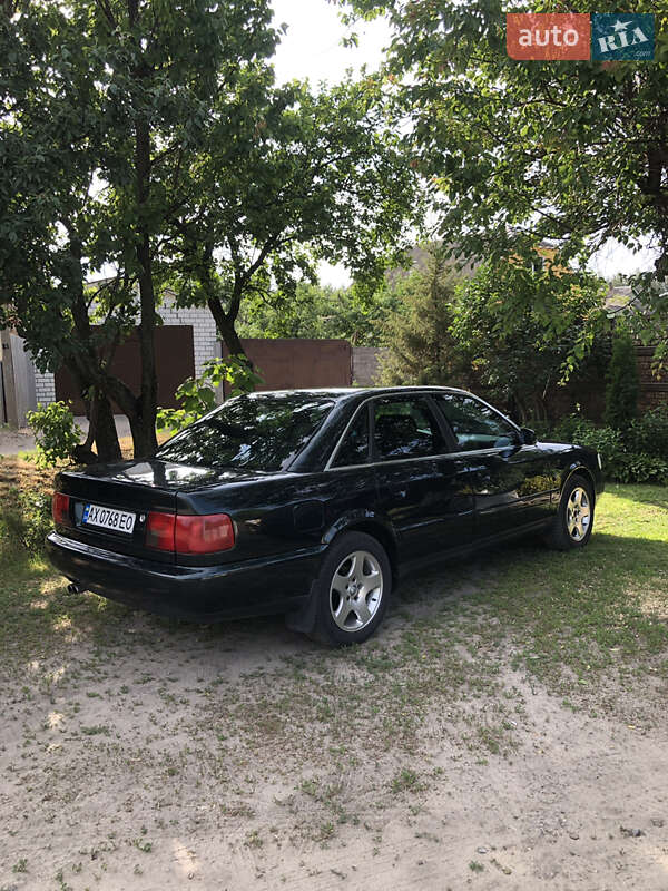 Седан Audi A6 1995 в Змиеве